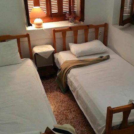 Olive Trees Villa Poros Town ภายนอก รูปภาพ